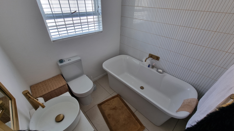 3 Bedroom Property for Sale in Admirals Park Western Cape